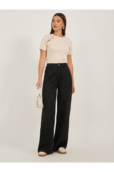 Styli Textured Bow Detail Round Neck T-Shirt
