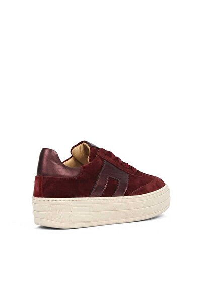 Celal Gültekin Kadın Bordo Bağcıklı Kalın Tabanlı Süet Deri Sneaker