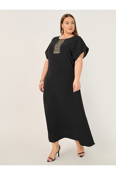 Styli Plus Size Embroidered Detail Short Sleeve Jalabiya