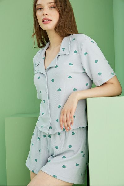 Siyah İnci Set de pantaloni scurți cu guler de cămașă, cu imprimeu cu inimă albastră