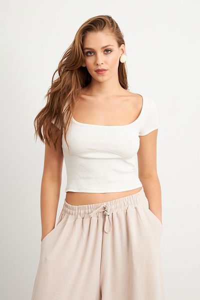 Cool & Sexy Women's Ecru Contrast Stitched Blouse Rx451