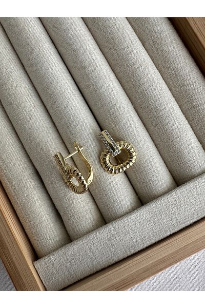ringbox Gold Earrings with Oval Stones