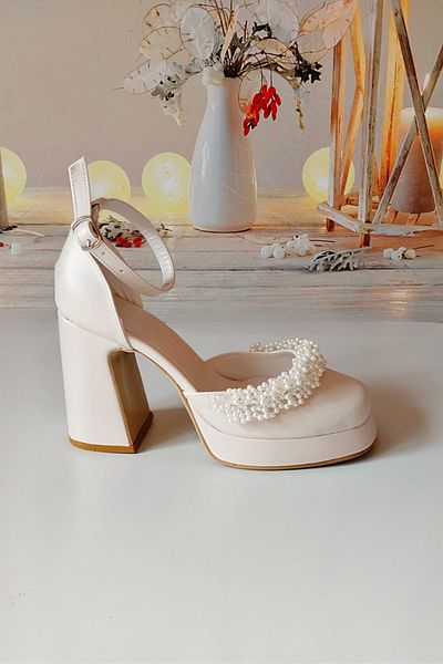 Modavien Women's 10 cm Platform White Pearl Bridal Shoes