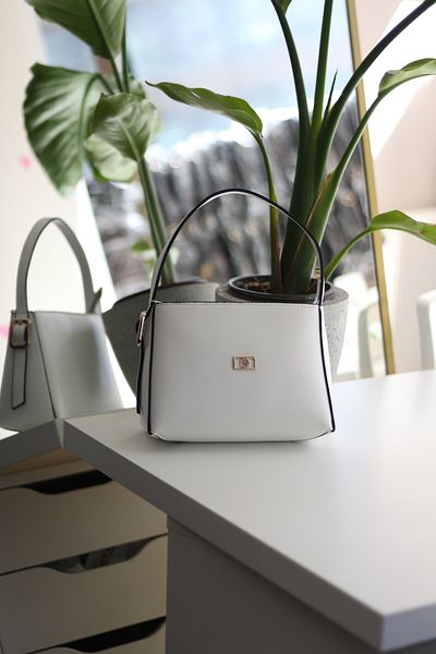 Moom Bag Geantă de umăr de mână cu mâner texturat alb pentru femei