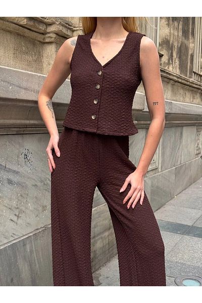hazelin Women's Brown Seersucker Fabric Vest and Pants Two-Piece Set