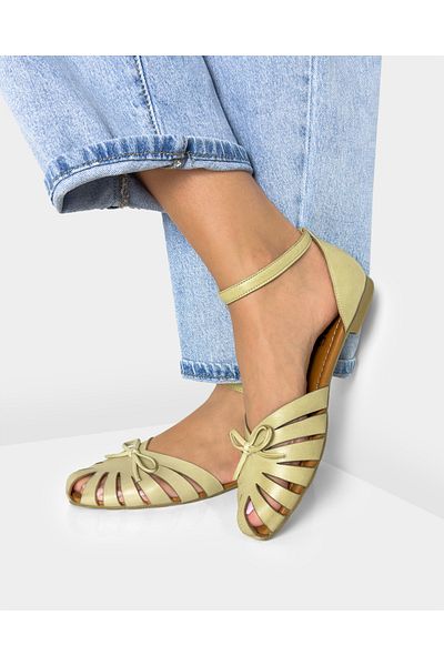 CUCA Casual Women's Sandals - Genuine Leather, Buckle and Bow Detail