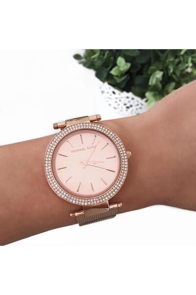 Michael Kors MICHAEL KORS Women's Quartz Watch, Analog Display and Stainless Steel Strap MK3369