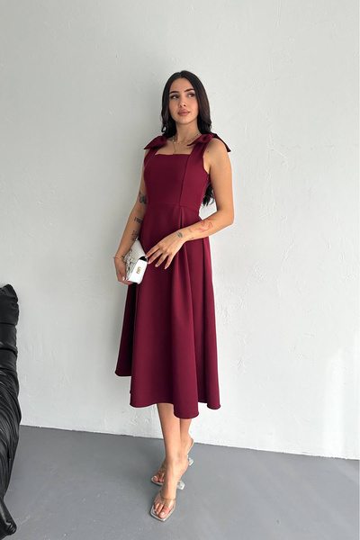 Neşeli Butik Γυναικείο φόρεμα με λουράκια και λεπτομέρεια φιόγκου, με φαρδιά ...