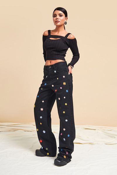 its basic Černý květinový vyšívaný dámský denim - volný střih