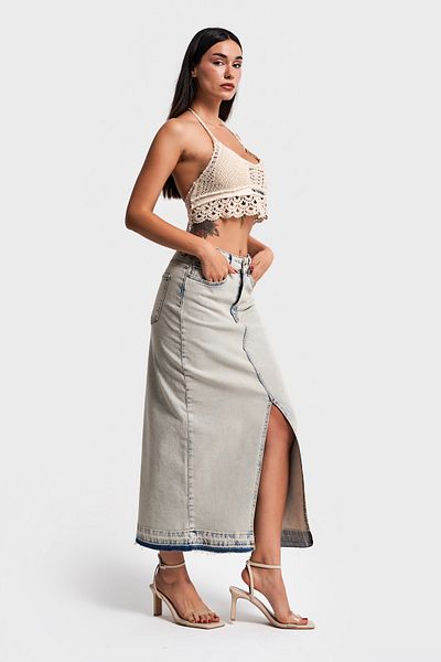 its basic Women's Natural Denim Color Flexible Lycra Fabric Maxi Length Denim Skirt