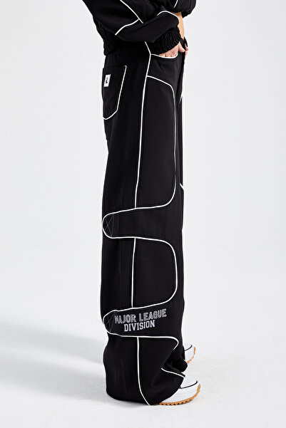 its basic Women's Black Color Embroidered Special Design Relax Fit Trousers