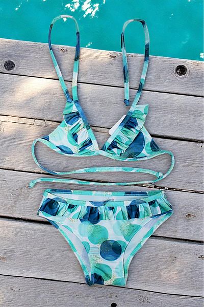 Lolliboomkids Girl's Ruffle Detailed Triangle Tie-Up Green Geometric Patterned Bikini Set