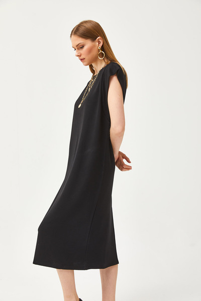 Olalook Kadın Siyah Koltuk Altı Parçalı Arkası Yırtmaçlı Kristal Elbise ELB-19002085