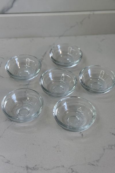 Albergio 6 Pieces Mini Glass Sauce Bowls Small Sauce and Spice Bowl Set