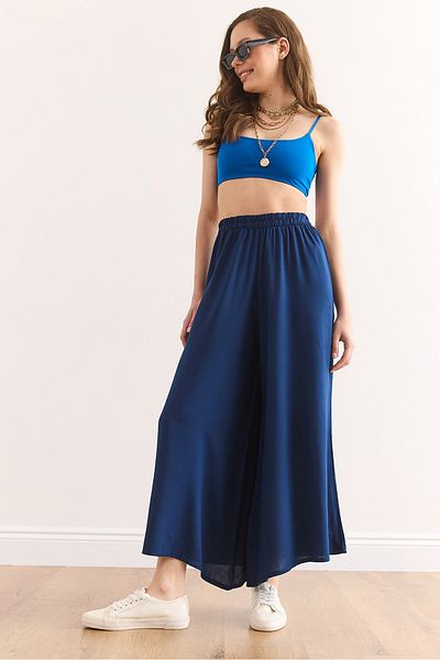 Olalook Marineblaue Damen-Hose mit drapiertem Rock und dickem Bund PNT-19000330