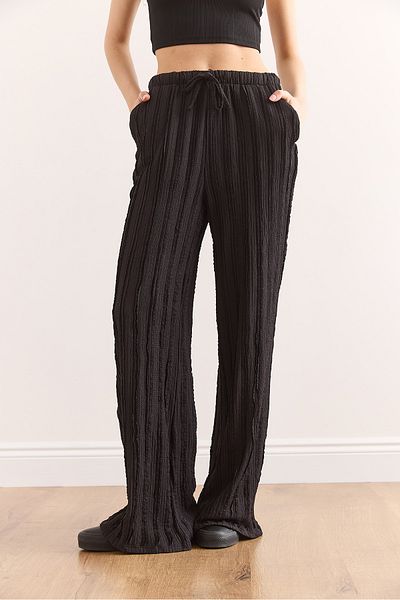 Olalook Women's Black Textured Elastic Waist Pocket Draped Pants Pnt-19000333