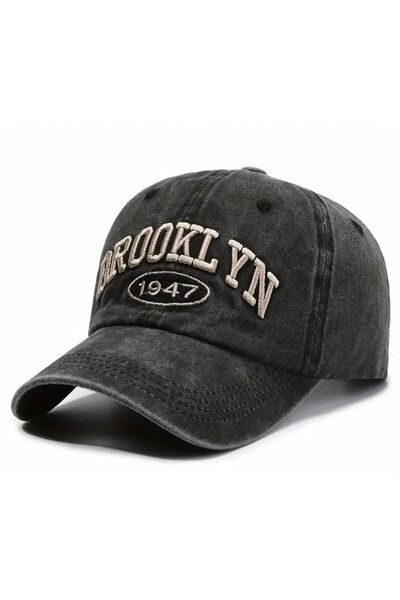 CosmoOutlet Μαύρο καπέλο Unisex Brooklyn 1947 - Κεντημένο και πλενόμενο αντίκες μοντέλο, ρυθμιζόμενο από πίσω