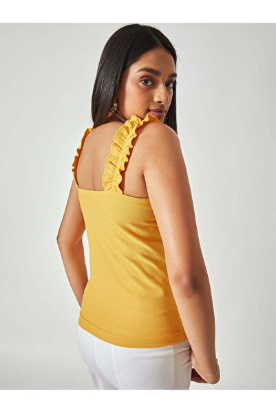The Label Life تانك توب أصفر بحزام مكشكش