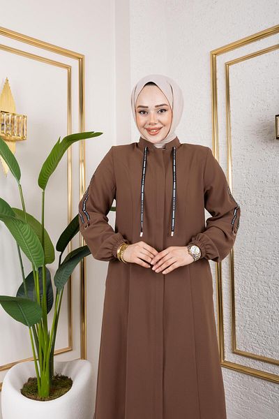 Butik Модна райета с детайлна спортна абая