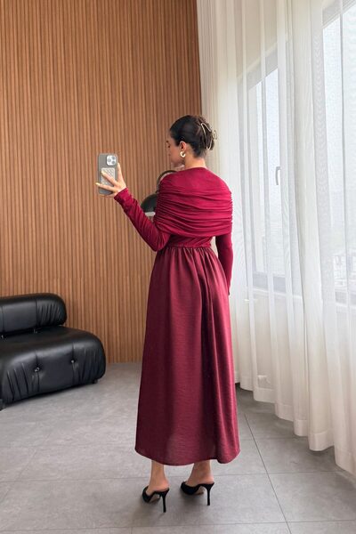 candybia Bordové šaty Madonna Hunter s uzavretým golierom