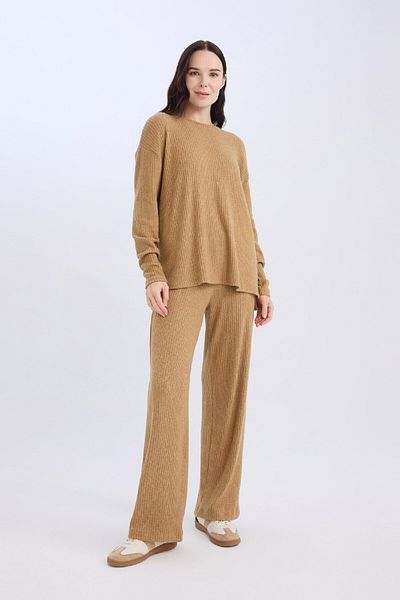DeFacto Traditional Flare Fit Straight Leg Ribbed Trousers - D6050Ax24Au