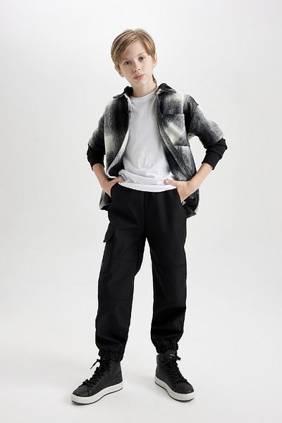 DeFacto Boy's Elastic Waist and Leg Cargo Pocket Plush Fleece Lined Black Jogger Pants D3460A824W