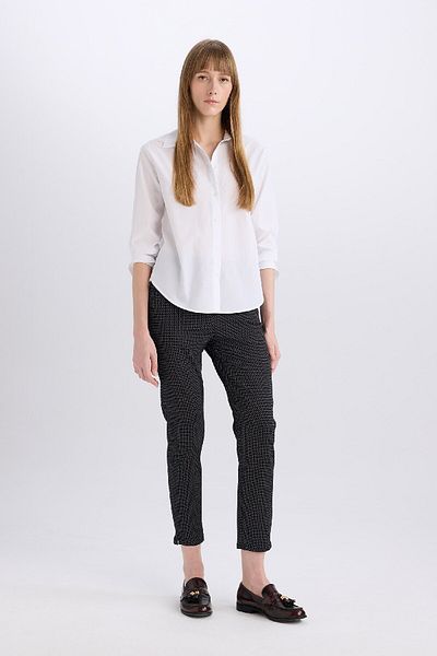 DeFacto Cigarette Normal Waist Elastic Waist Straight Leg Basic Satin Trousers J8741Az23Wn