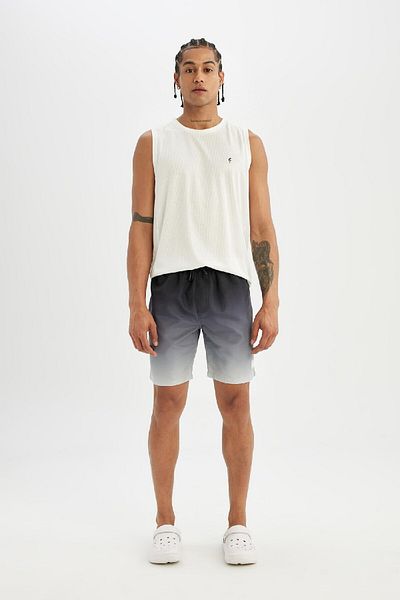 DeFacto Badeshorts mit Farbverlauf-Print und normaler Passform – Netzfutter, über dem Knie Z6873AZ24HS