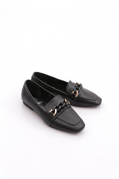 DGN 5007-23Y Women's Twist Buckle Loafer