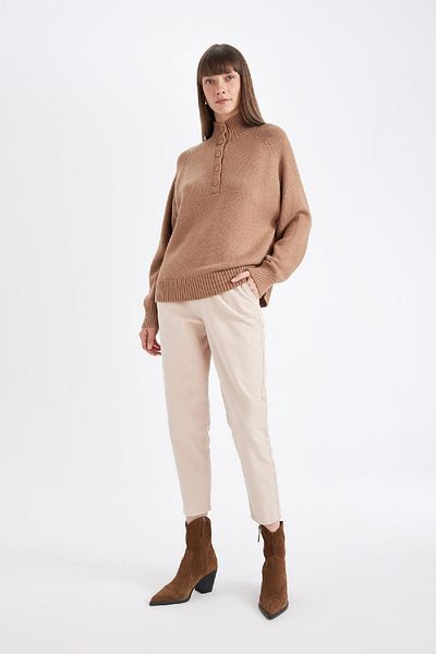 DeFacto High Waist Pocket Gabardine Pants - Basic Straight Cut S2790Az24Wn