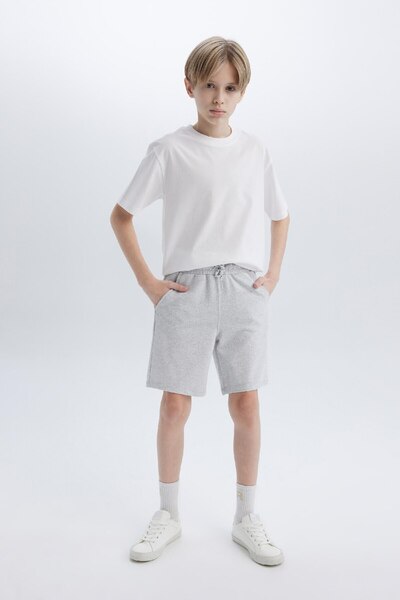 DeFacto Erkek Çocuk Esnek Belli Cepli Pike Şort B5866a825sm