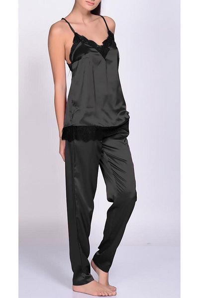 Magic Form Set de pijamale din satin cu model de trandafiri cu ciucuri la spate si fusta