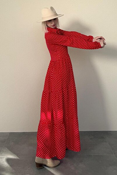 Madmext Kırmızı Düğmeli Puantiyeli Uzun Elbise MG2404