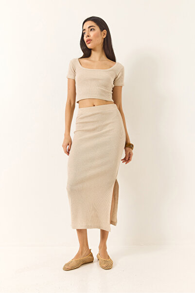 Bianco Lucci Women's Square Neck Short Sleeve Crop Slit Detail Camisole Bottom-Top Set 60284032