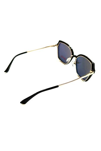 Avva 5605 C1 Women's Sunglasses with Polarized Clips