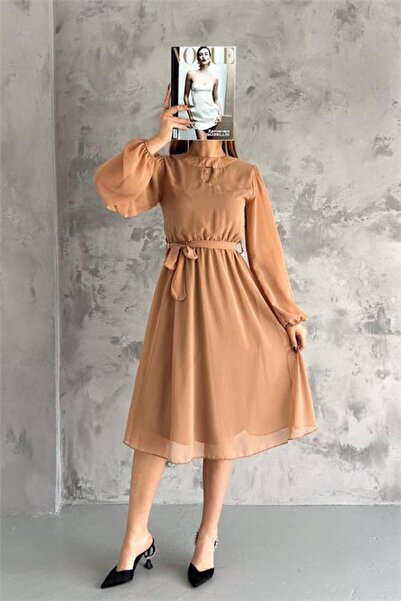 Dipmoda Rochie de damă Dipmoda camel lungime midi cu căptușeală din șifon DPK...