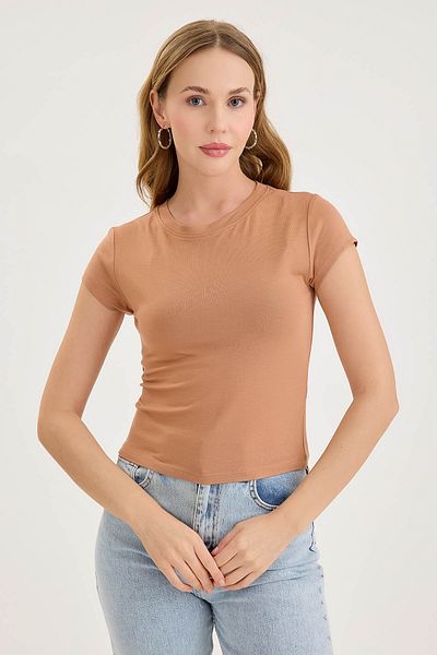Vitrin Round Neck Short Sleeve Crop Blouse