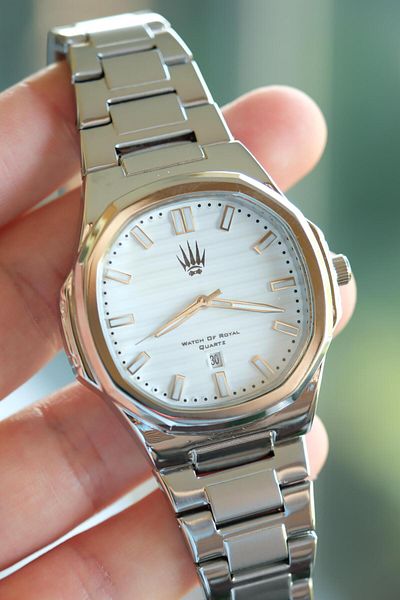 WATCHOFROYAL Novatick Silver White Wrist Watch