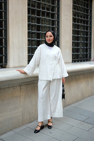 LOCCO Almond Stitched Women's Kimono Set White