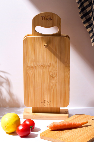 Perotti Edgard 4 Piece Cutting Board with Stand
