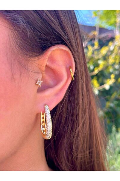 Zerys Jewelry حلق من الفولاذ الذهبي البيضاوي مع تفاصيل حجر الزركون