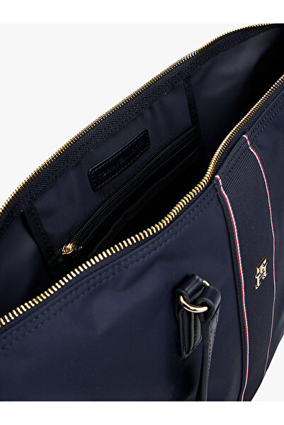 Tommy Hilfiger Dámská kabelka v námořnické modré (AW0AW17205-DW6)