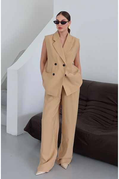 Laluvia Set pantaloni vestă cu nasturi negru muștar - 9568