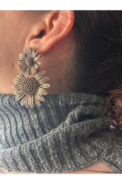 Gümüş sandık Vintage Look Flower Steel Earrings