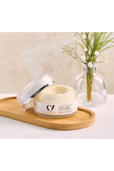 Green People 100% Natural, Organic Hydra-Glow Moisturizing, Brightening Night Mask 50 ml