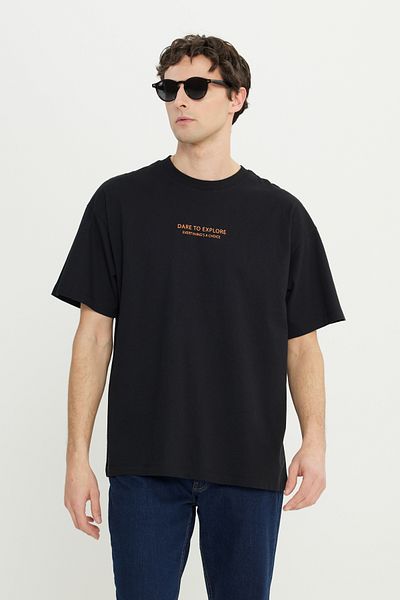 AC&Co / Altınyıldız Classics Ανδρικό μπλουζάκι μαύρο 100% βαμβακερό Oversize Fit Wide Cut Crew Neck με στάμπα