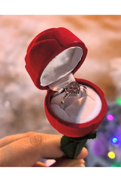 EVRİM AKDAMAR Gül Şeklinde Kadife Yüzük Kutusu – Romantik Hediye Sunumu - Ann...