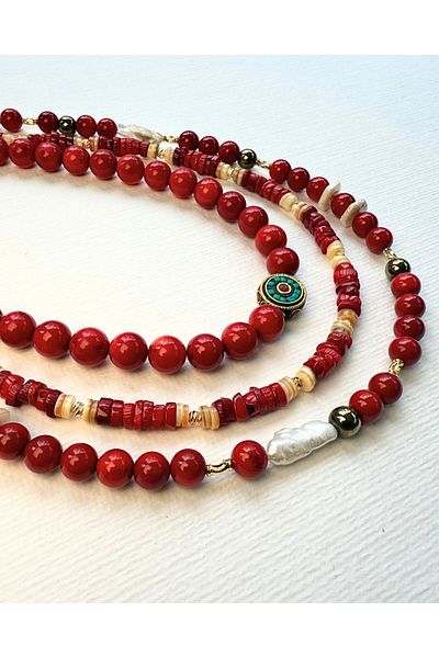 L´Atelier des Perles Coraildeux Necklace Natural and Coral Stone Necklace