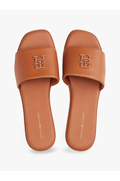 Tommy Hilfiger حذاء جلدي ميول بشعار Th