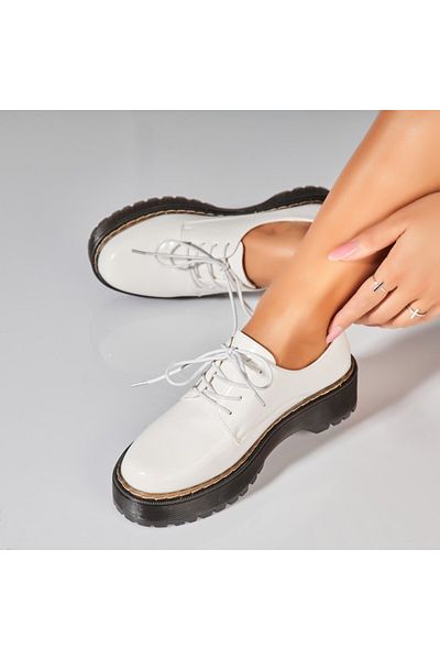 Joana Women's casual shoes in white, made of ecological leather Bradyn